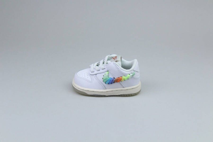 Nike Dunk Low SE Rainbow Lace Swoosh 'Wit' (TD)