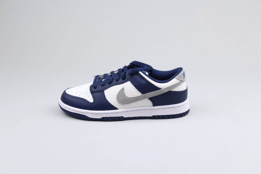 Nike Dunk Low Midnight Navy Summit White White Light Smoke Grey- Midnight Navy Summit White White Light Smoke Grey