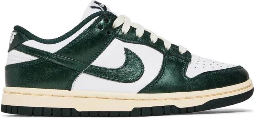 Nike Dunk Low Vintage Green (womens) DQ8580-100 groen coconut milk sneakers laag zomerschoenen