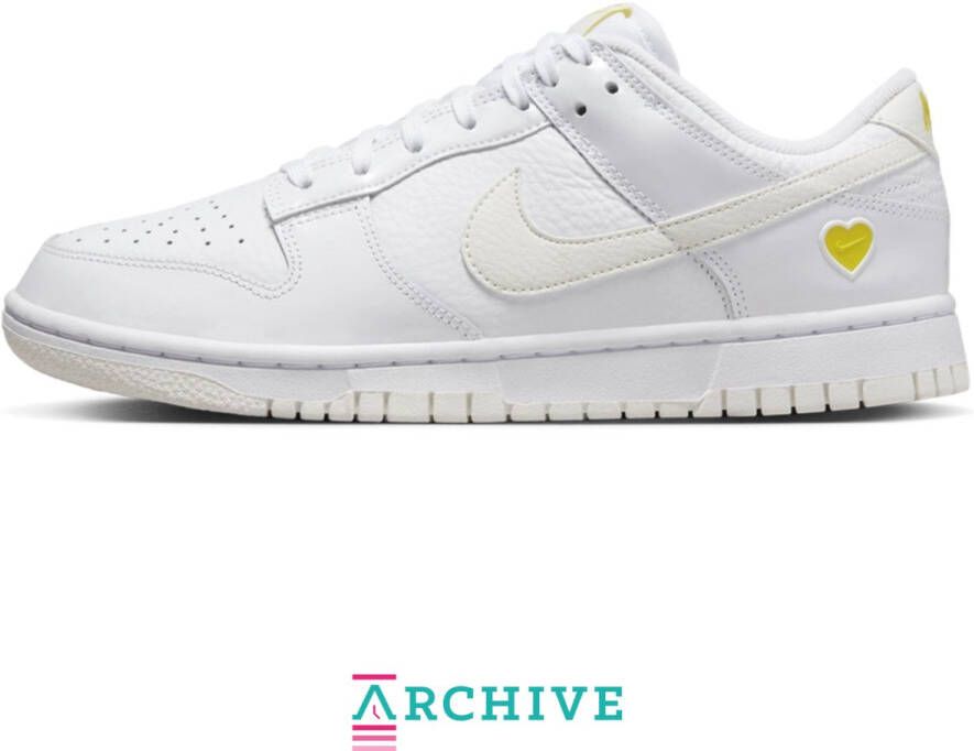 Nike Dunk Low Yellow Heart 'White' (Women's) - Foto 2