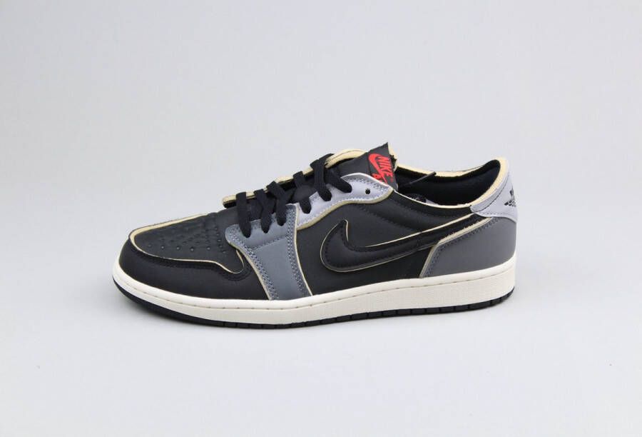 Jordan Air 1 Retro Low Og Ex Black Fire Red Dk Smoke Grey Schoenmaat 42 1 2 Sneakers DV0982 006