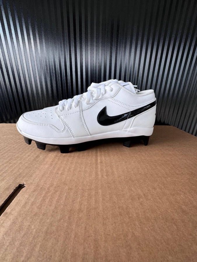 Nike Jordan 1 Retro Laag Voetbalschoenen Unieke Sample! Heren Sport Voetbal Wit Zwart