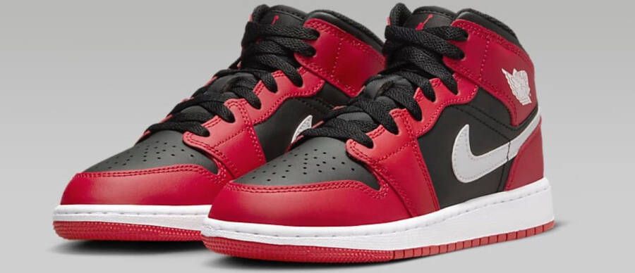 Nike Jordan Air Jordan 1 MID Sneakers Kids Zwart Wit Rood Doos zonder deksel