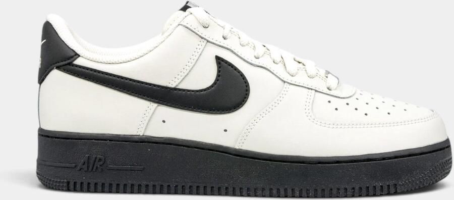 Nike Sneakers Air Force 1 '07 Light Bone Black