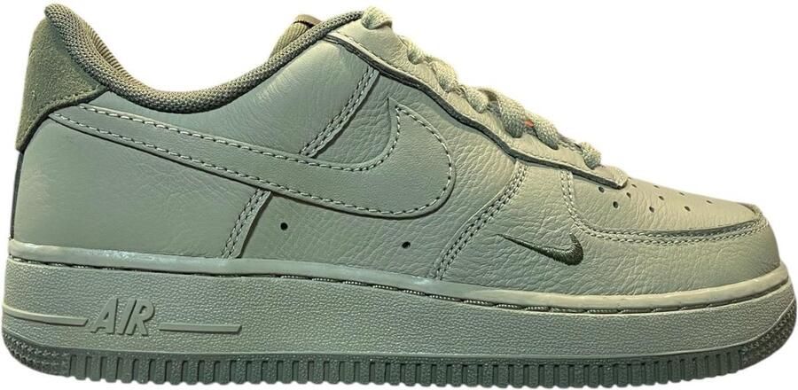 Nike Air Force 1 '07 LV8 Groen