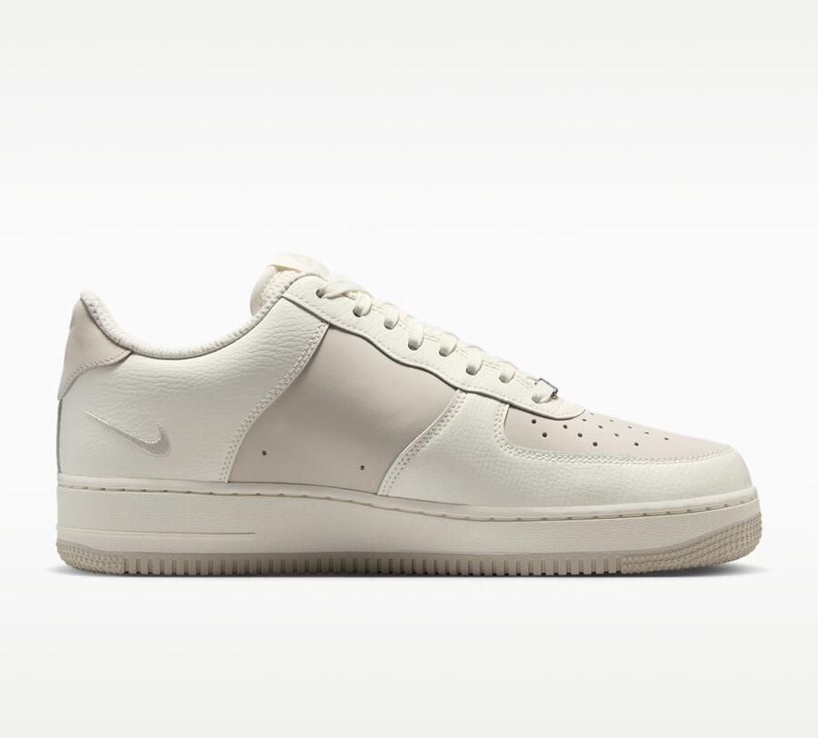 Nike Air Force 1 '07 LV8 Sneakers Sail Sail-Light Bone Crème Beige Air Force Lifestyle