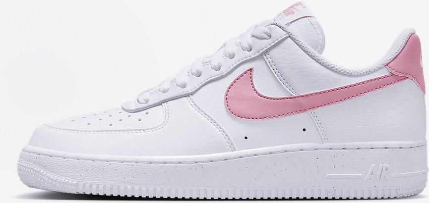 Nike WMNS Air Force 1 '07 Next Nature Air Force 1 in wit formaten: 37.5