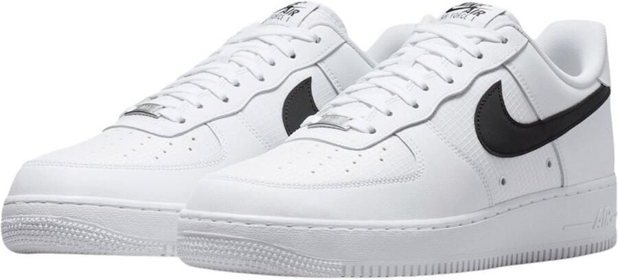Nike Sportswear Sneakers laag 'Air Force 1 '07 LV8 Tech' zwart wit natuurwit