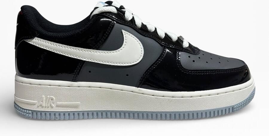 Nike Air Force 1 '07 Sneakers Zwart Wit Grijs