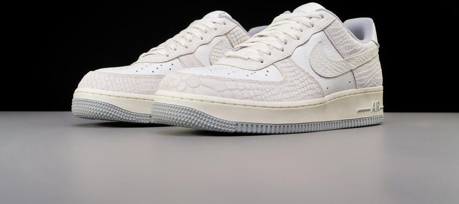 Nike Air Force 1 '07 Summit White Summit White Sail Wolf Grey Sneakers DX2678 100 - Foto 8