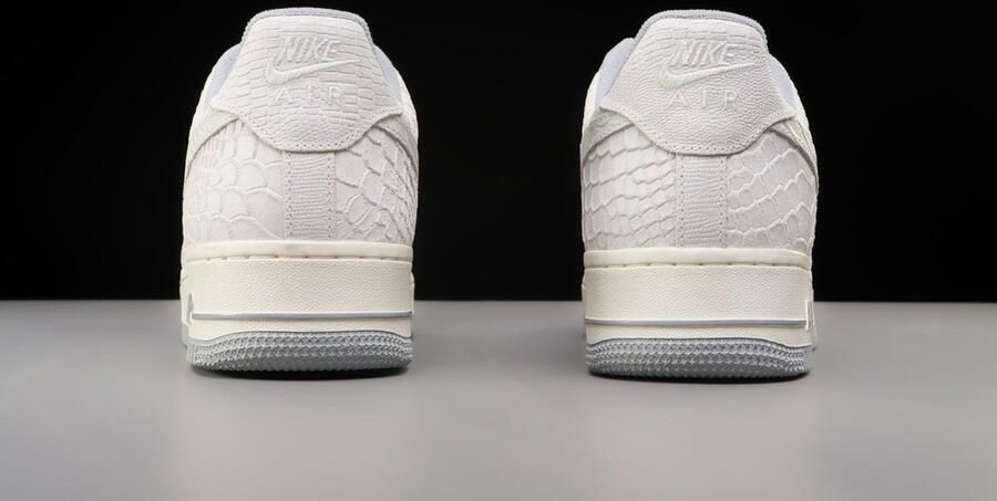Nike Air Force 1 '07 Summit White Summit White Sail Wolf Grey Sneakers DX2678 100 - Foto 3