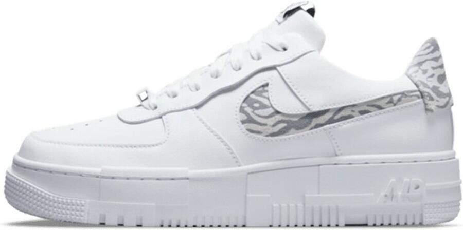 Nike Sportswear Sneakers laag 'W AF1 PIXEL SE'