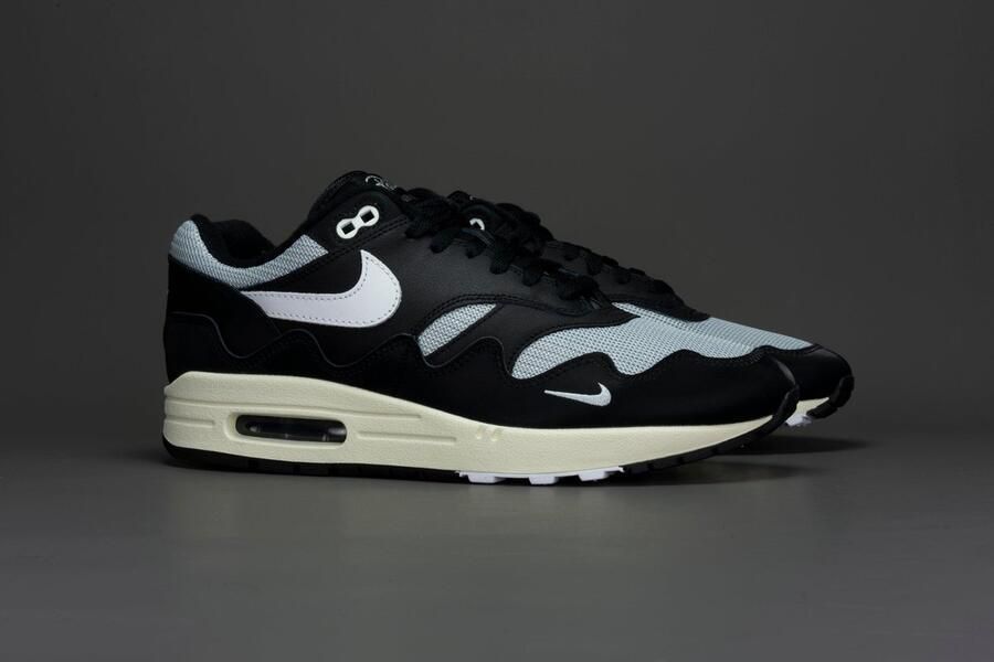 Nike Air Max 1 Patta Waves ''Black'' (With Bracelet) DQ0299-001 ZWART Schoenen