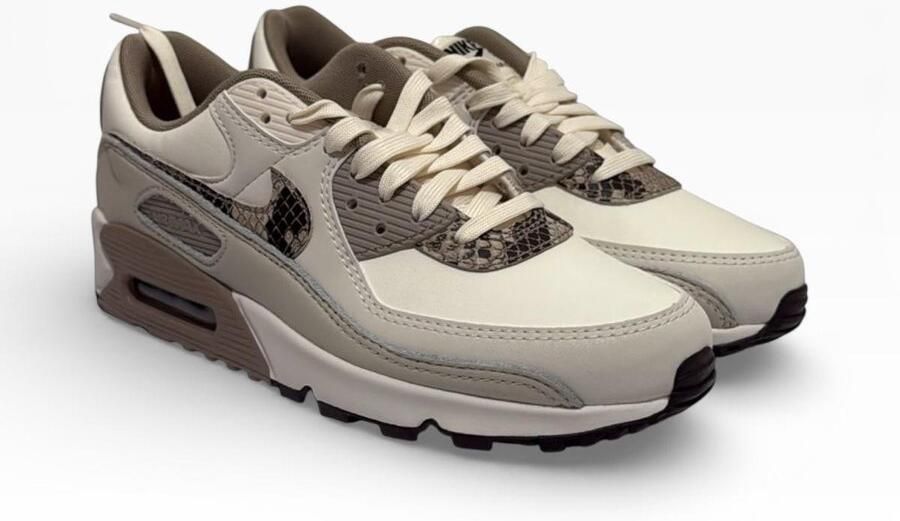 Nike Air Max 90 AMD 2 Sneakers