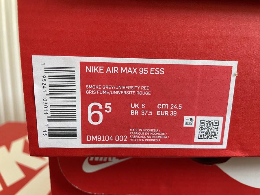 Nike Air Max 95 Essential Smoke Grey Particle Grey Light Smoke Grey University Red - Foto 3