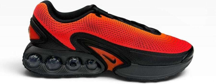 Nike Air Max DN Sneakers Mannen Oranje Zwart