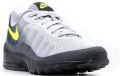 Nike Air Max Invigor Sneakers Unisex Geel Grijs Zwart Wit - Lichtgrijs
