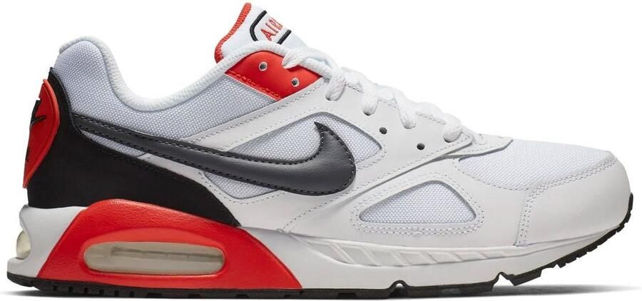 Nike Sneakers Baskets Air Max Ivo cuir