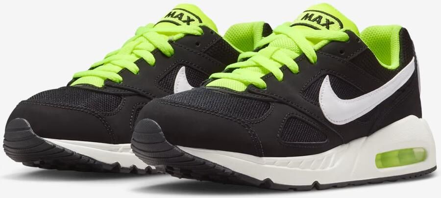 Nike Air Max IVO Sneakers”