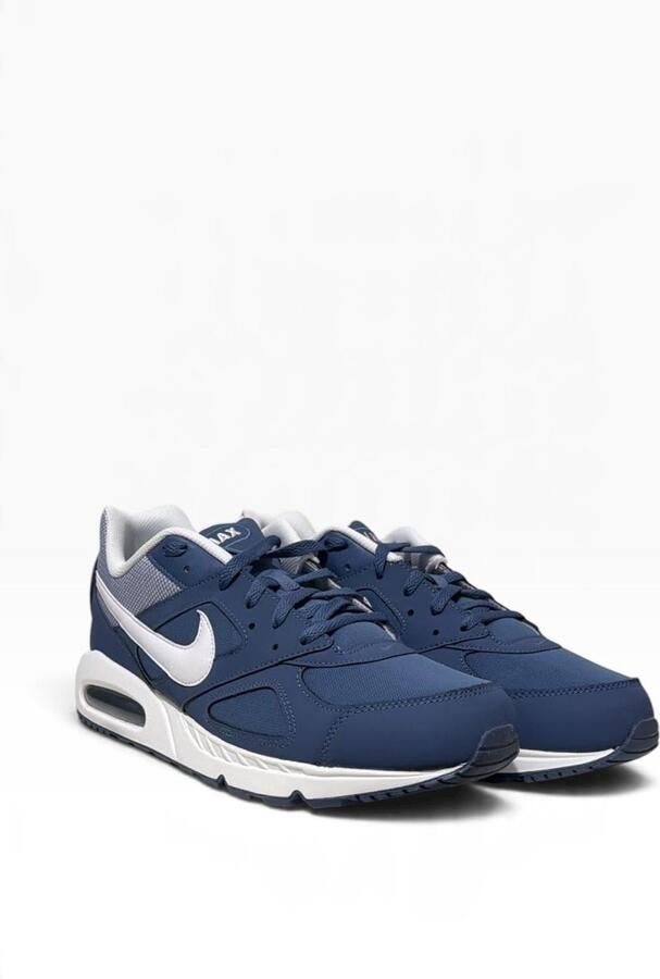 Nike Air Max Ivo Sneakers