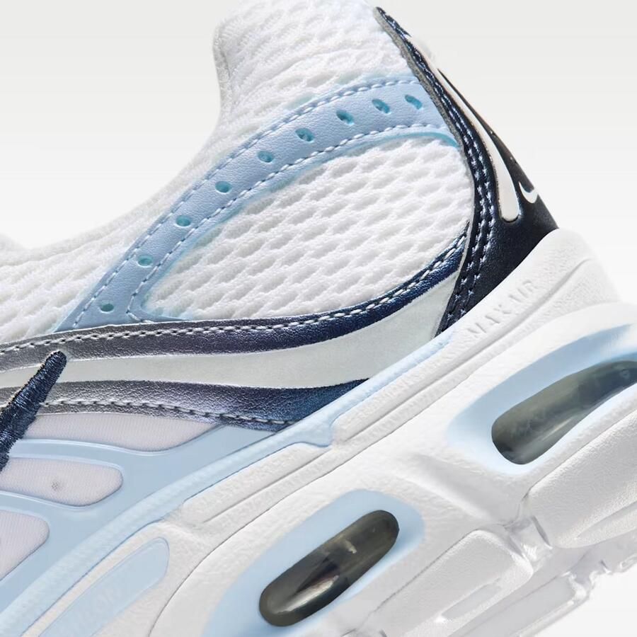 Nike Damesschoenen met reflecterende accenten Air Max Moto 2K Wit- Dames Wit