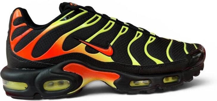 Nike AIR MAX PLUS