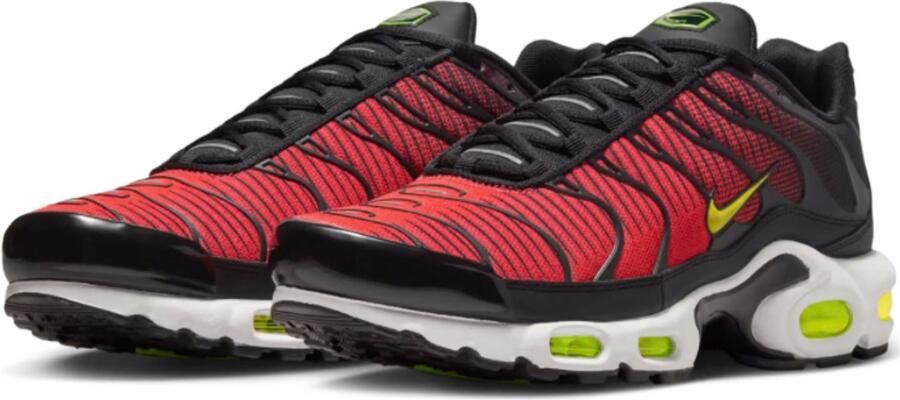 Nike Air Max Plus 'Light Crimson'