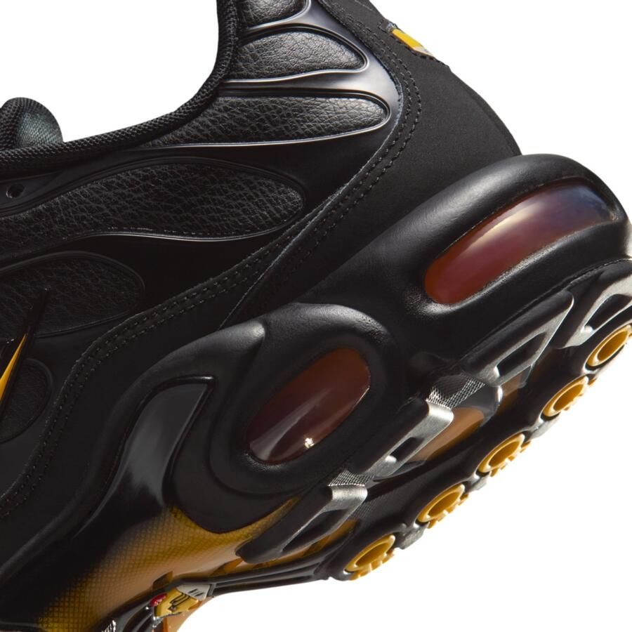 Nike Air Max Plus Premium Sneakers Black Laser Orange Zwart Oranje Air Max Plus Lifestyle Heren Sneakers voor Mannen