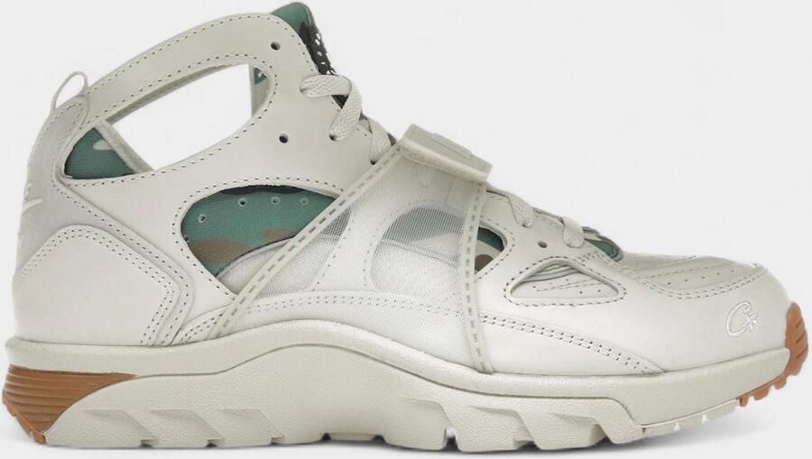 Nike Hoge Sneakers Air Trainer Huarache Corteiz Light Bone