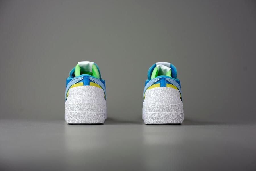 Nike Blazer Low sacai KAWS Neptune Blue DM7901-400 BLAUW Schoenen - Foto 5