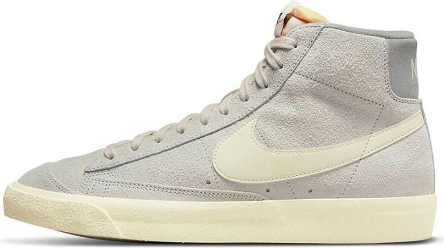 Nike Blazer Mid '77 Prm Light Bone Coconut Milk Medium Grey Schoenmaat 47 1 2 Sneakers DM0178 001