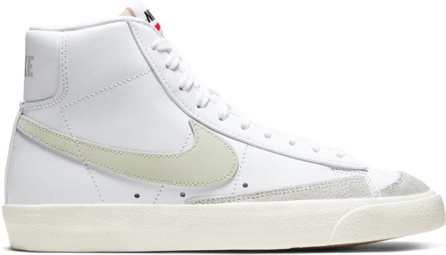 Nike Blazer Mid '77 Wit Sail Peach Light Bone Wit Blazer Lifestyle Sneakers voor Doos zonder deksel