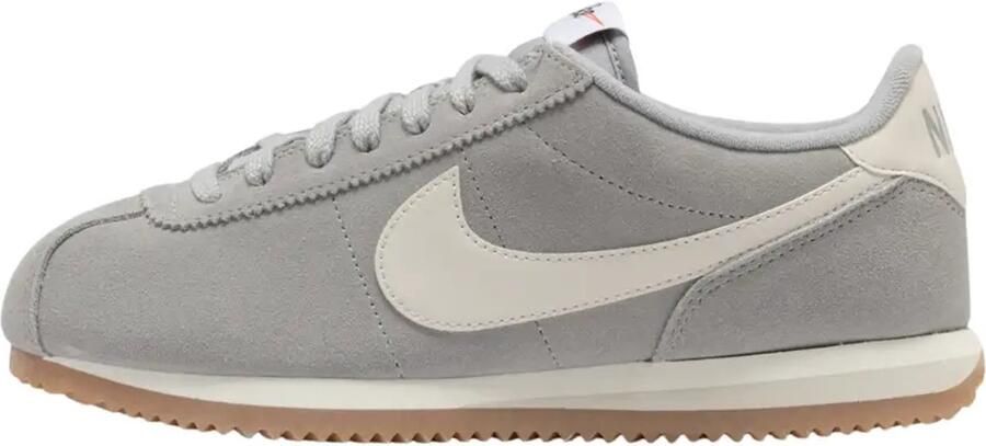 Nike cortez in de kleur zwart