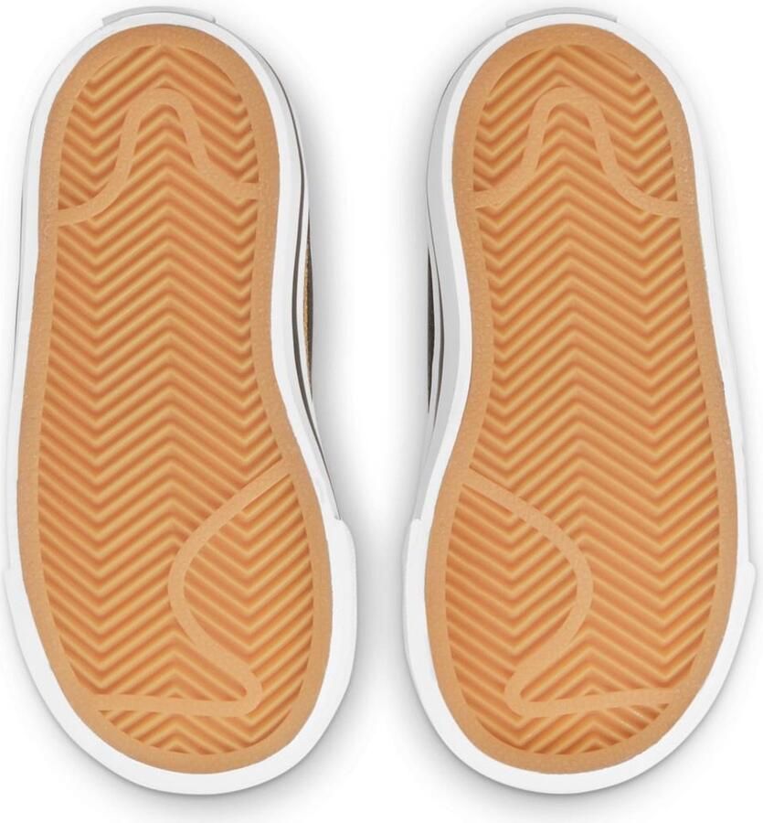 Nike Court Legacy Schoen voor baby's peuters 18.5 Wit Desert Ochre Gum Light Brown Zwart