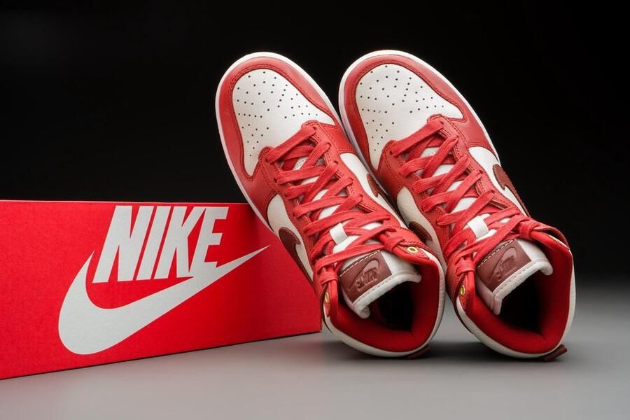 Nike Dunk High LXX Cinnabar (W) DX0346-600 Kleur als op foto Schoenen - Foto 3