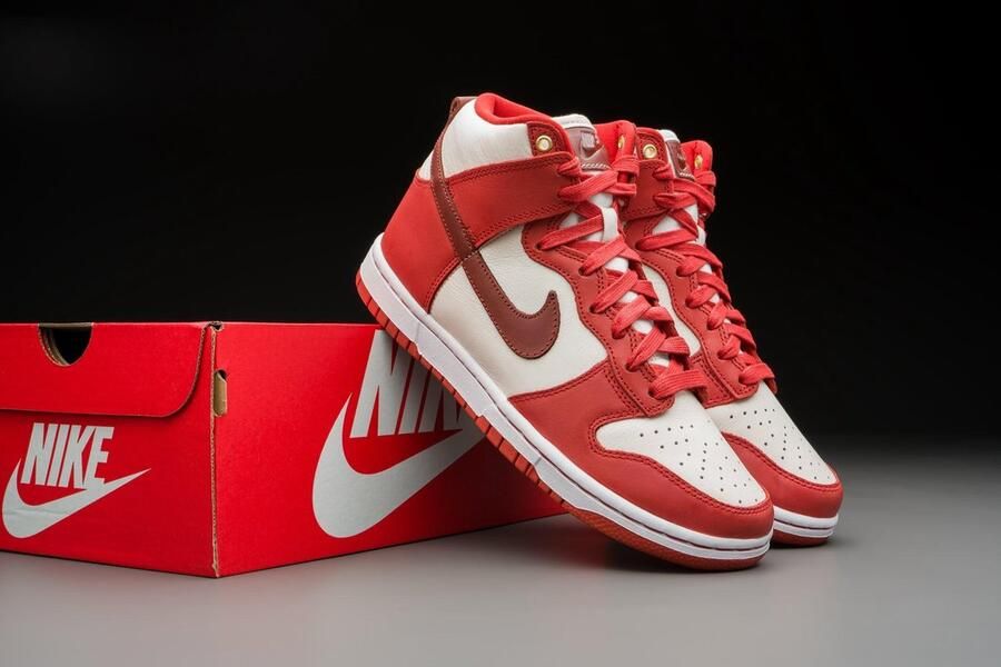 Nike Dunk High LXX Cinnabar (W) DX0346-600 Kleur als op foto Schoenen - Foto 5