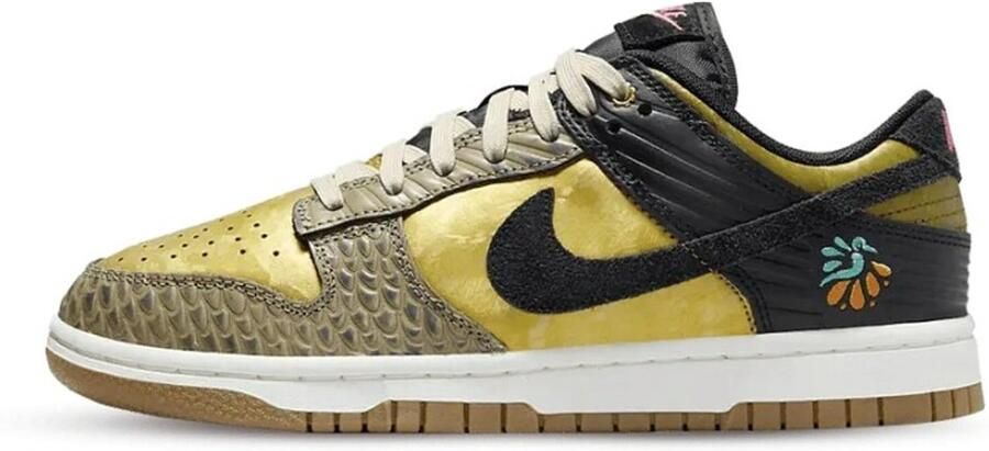 Nike Dunk Low 'Dia de los Muertos' (W)