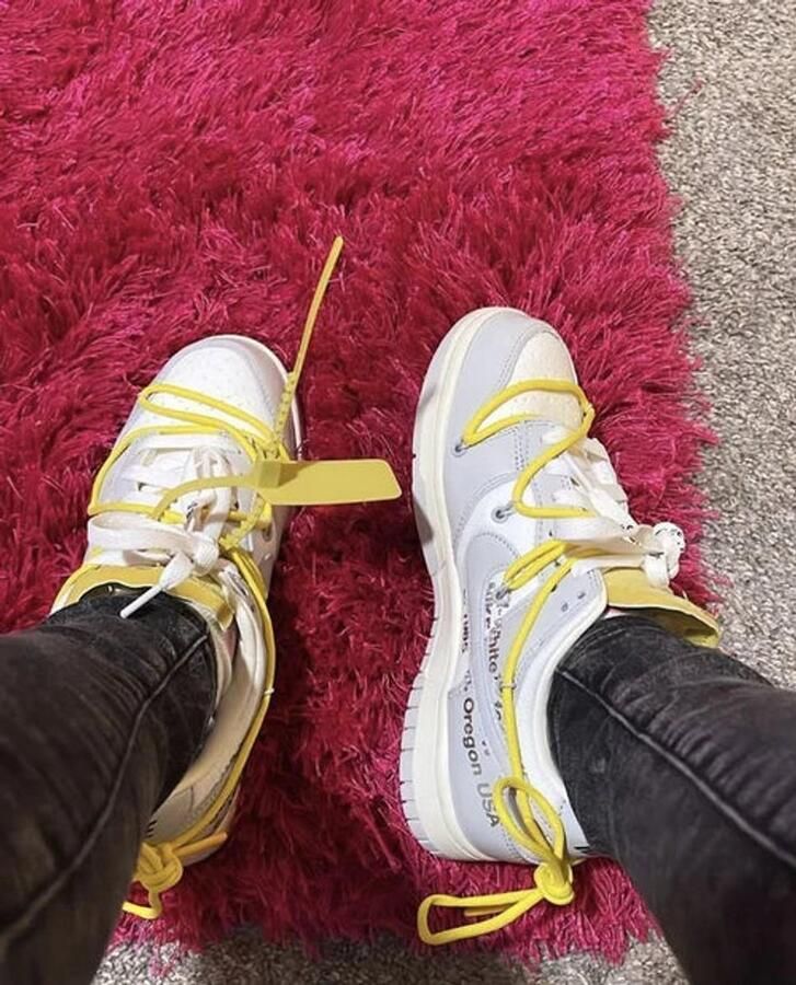 Nike Dunk Low Off-White Lot