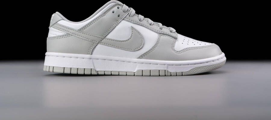 Nike Dunk Low Retro Basketball Schoenen white grey fog maat: 40.5 beschikbare maaten:41 42.5 43 44.5 45 46 47.5 40.5 - Foto 17