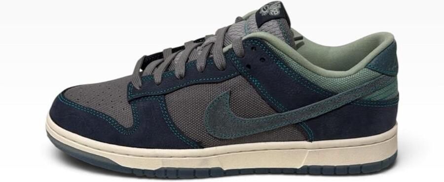 Nike Sneakers Dunk Low Retro SE