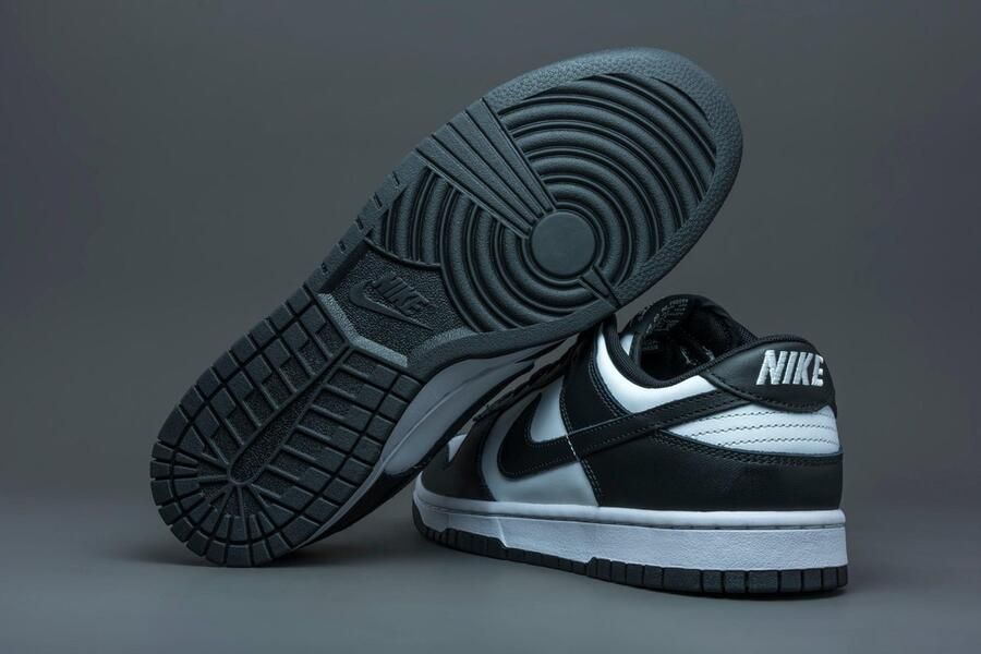 Nike Kinder Sneakers Dunk Low BG Panda Wit Zwart 35 5 EU Klassieke lage sneakers perfecte balans tussen retro stijl en dagelijks comfort. Gemaakt van natuurlijk leer - Foto 20