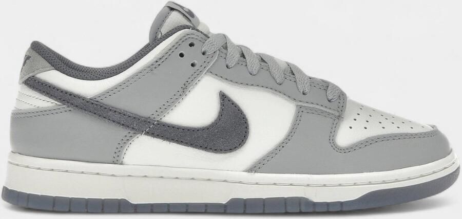 Nike Dunk Low SE Light Carbon