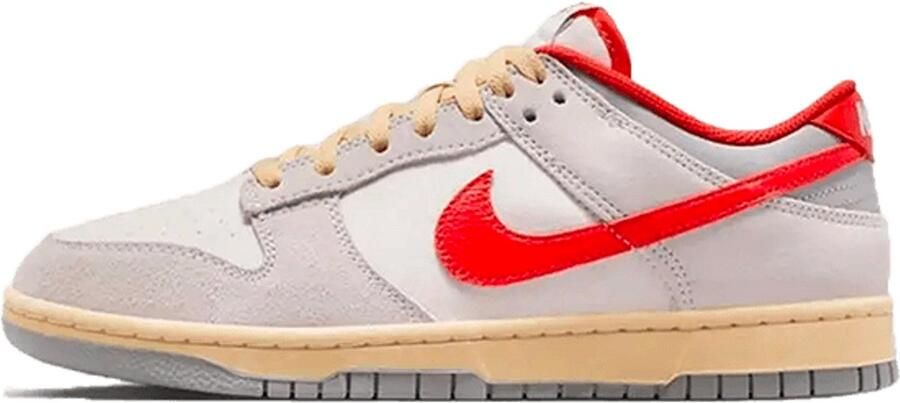 Nike Dunk Low Sail Photon Dust Light Smoke Grey Picante Red Wit Grijs Dunk Lifestyle Heren Sneakers voor Mannen