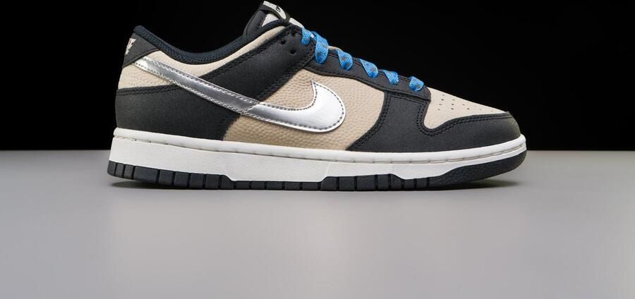 Nike Dunk Low Starry Laces (Women's) DZ4712-001 Kleur als op foto Schoenen - Foto 4