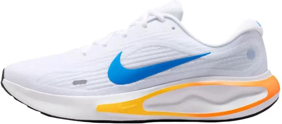 Nike journey run in de kleur wit
