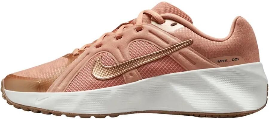 Nike metro tek in de kleur oranje