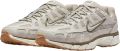 Nike Lage Sneakers P-6000 Light Bone Medium Olive Gum - Grijs