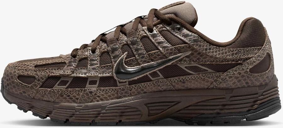 Nike P-6000 SE Sneakers Baroque Brown Velvet Brown Bruin P-6000 Lifestyle Dames Sneakers voor Vrouwen