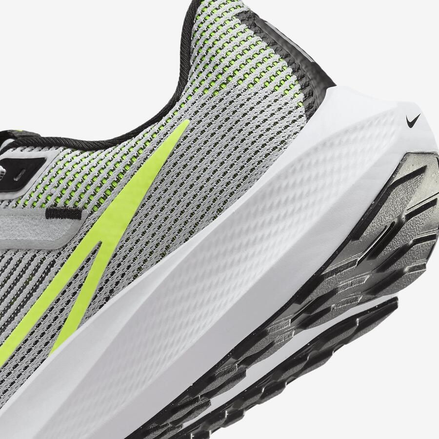 Nike Pegas Hardloopschoenen Wolf Grey Black-White-Volt Grijs Zwart Pegasus Hardlopen Heren