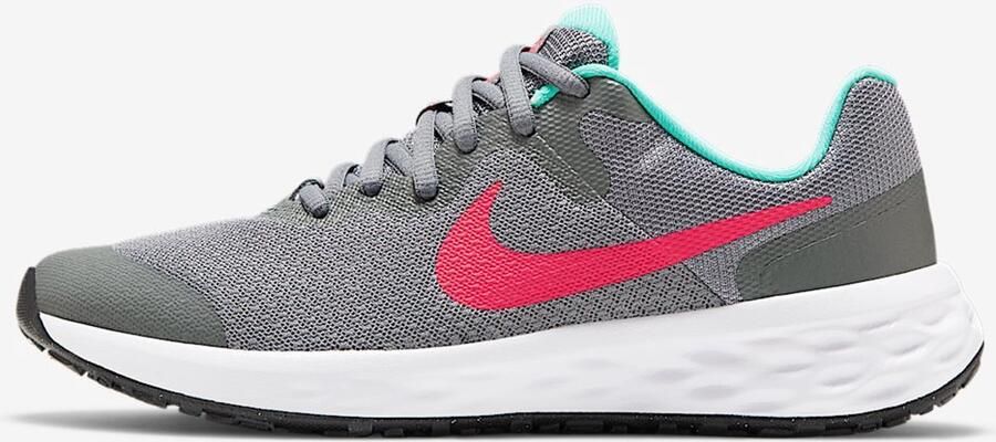 Nike Revolution 6 NN (GS) Hardloopschoenen Smoke Grey Washed Teal Siren Red Grijs Rood Revolution Hardlopen Kinder Hardloopschoenen voor Kids
